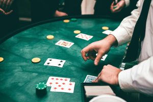 The Rise of Live Dealer Games: Why More Players Are Going Live